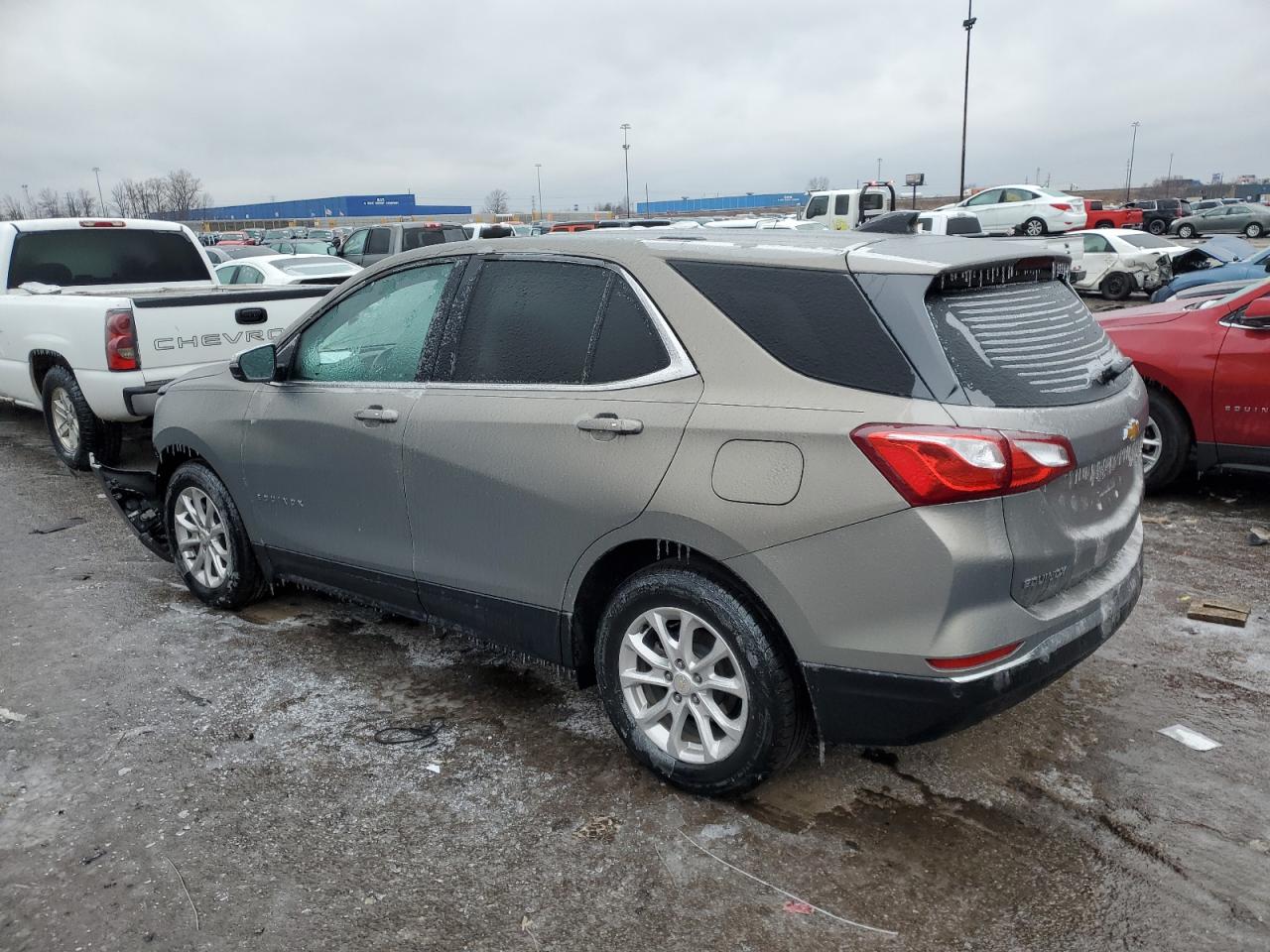 2019 Chevrolet Equinox - Image 2
