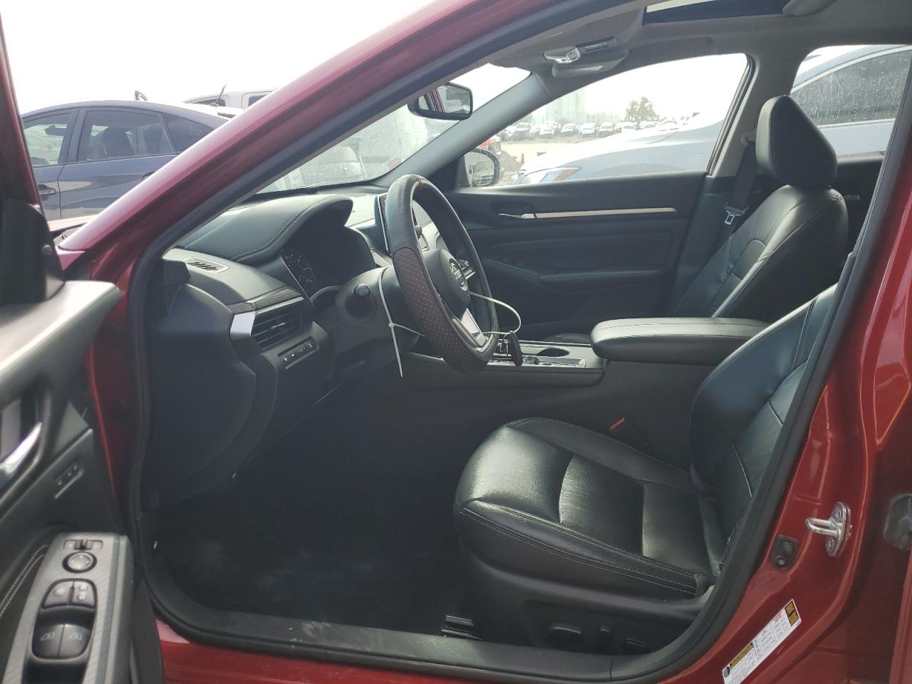 2019 Nissan Altima - Image 7