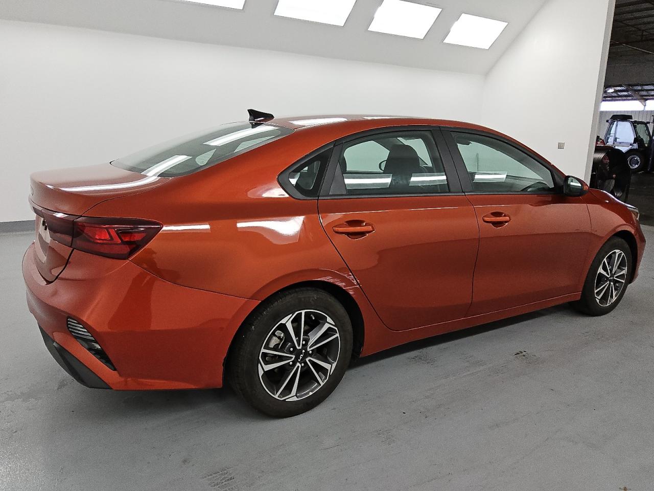 2024 Kia Forte - Image 3