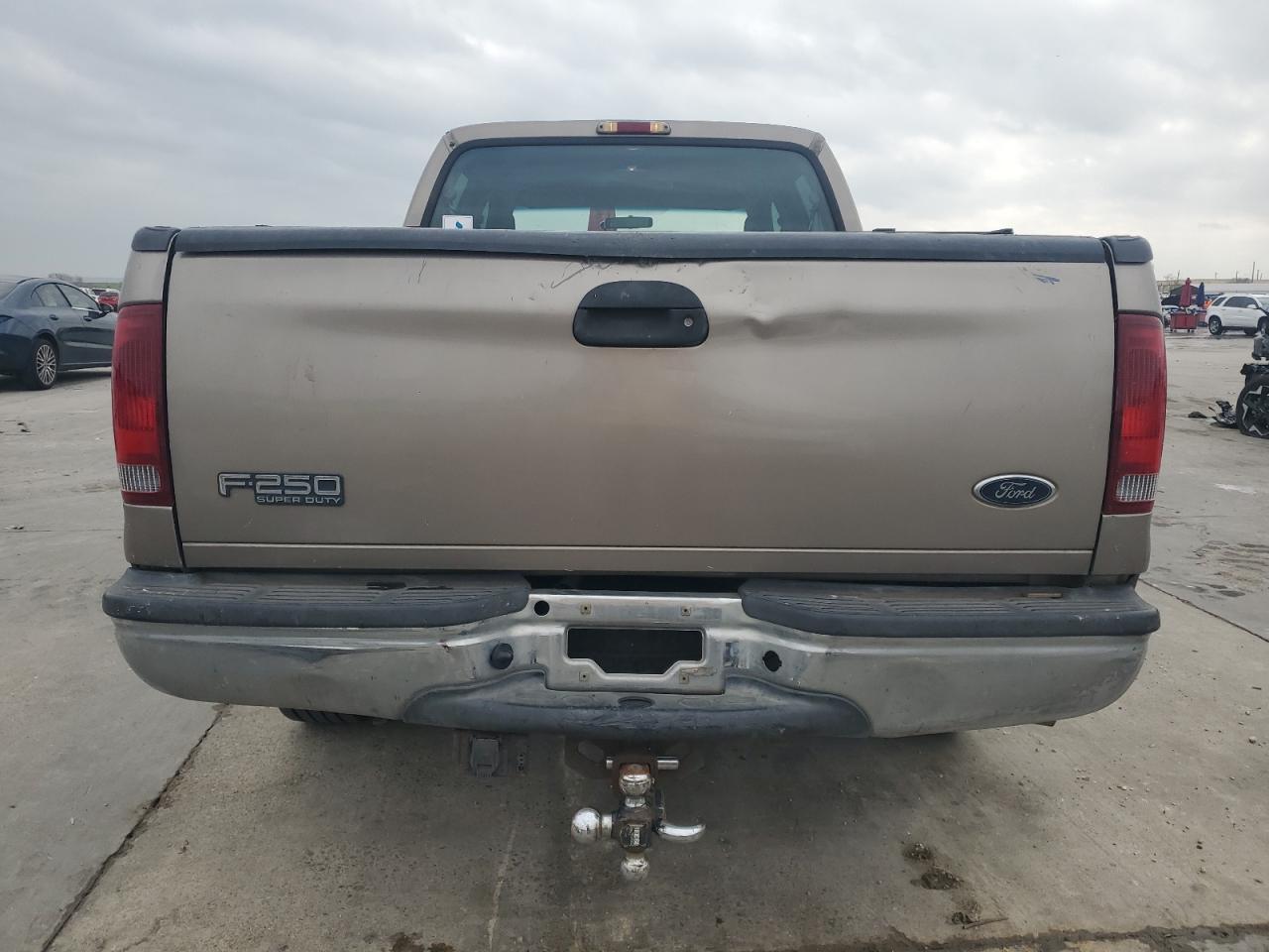 2003 Ford F250 - Image 6