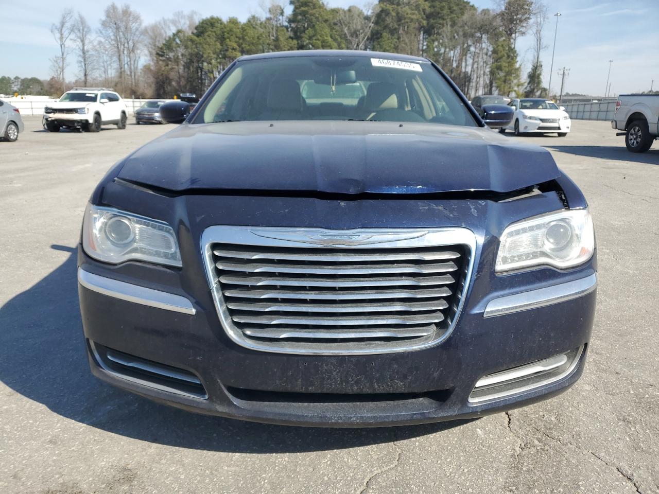 2014 Chrysler 300 - Image 5