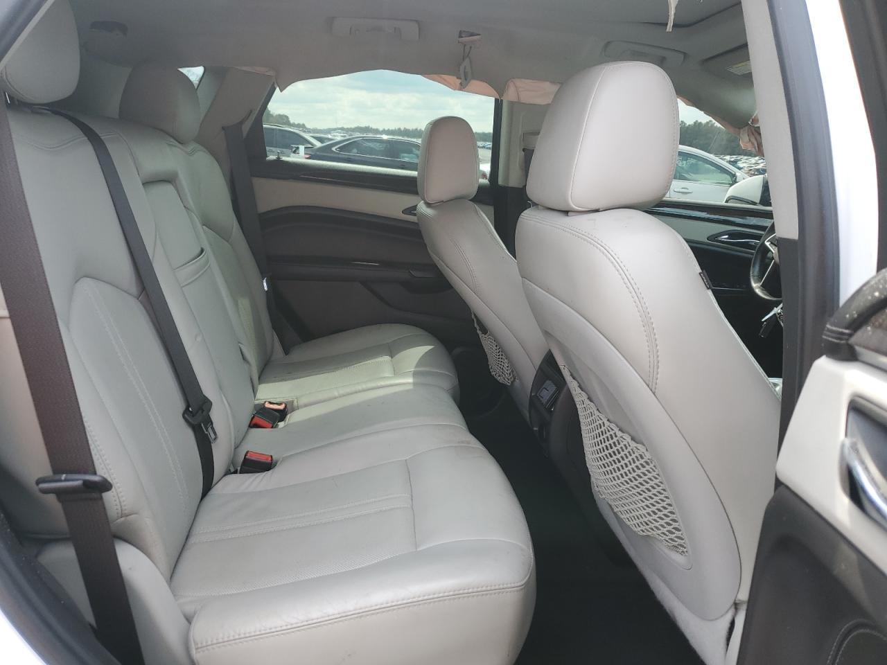 2015 Cadillac SRX - Image 11