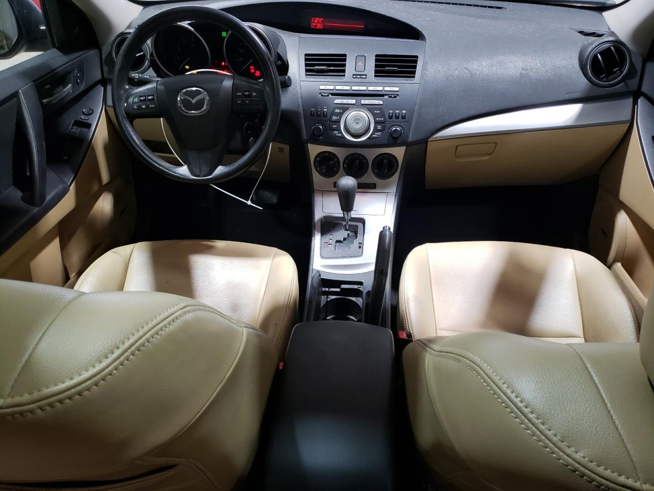 2010 Mazda 3 - Image 8