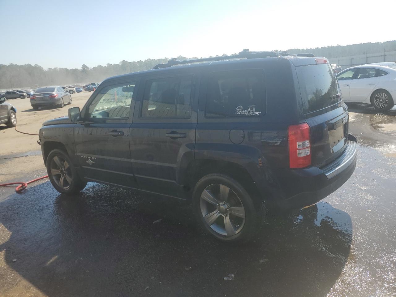 2014 Jeep Liberty (Patriot) - Image 2