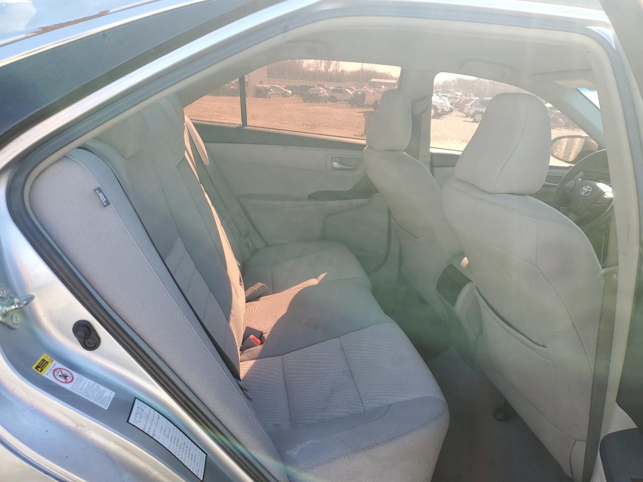 2015 Toyota Camry - Image 10