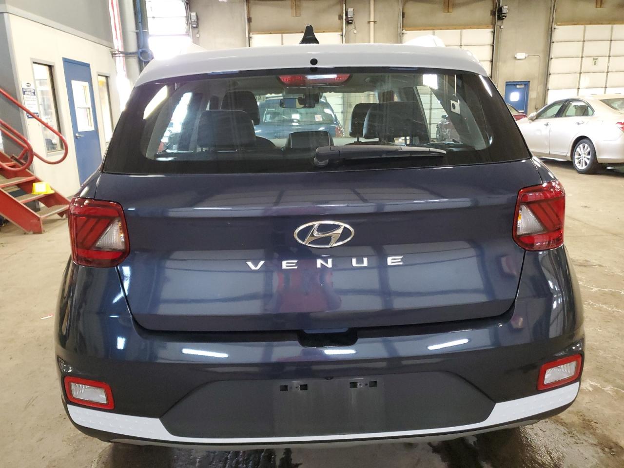2021 Hyundai Venue - Image 6