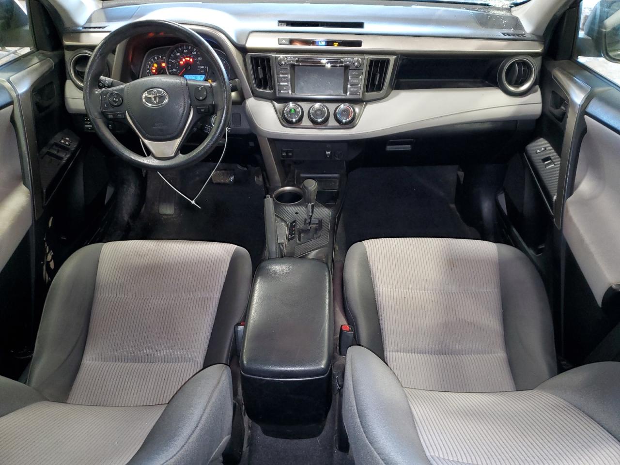 2015 Toyota RAV 4 - Image 8