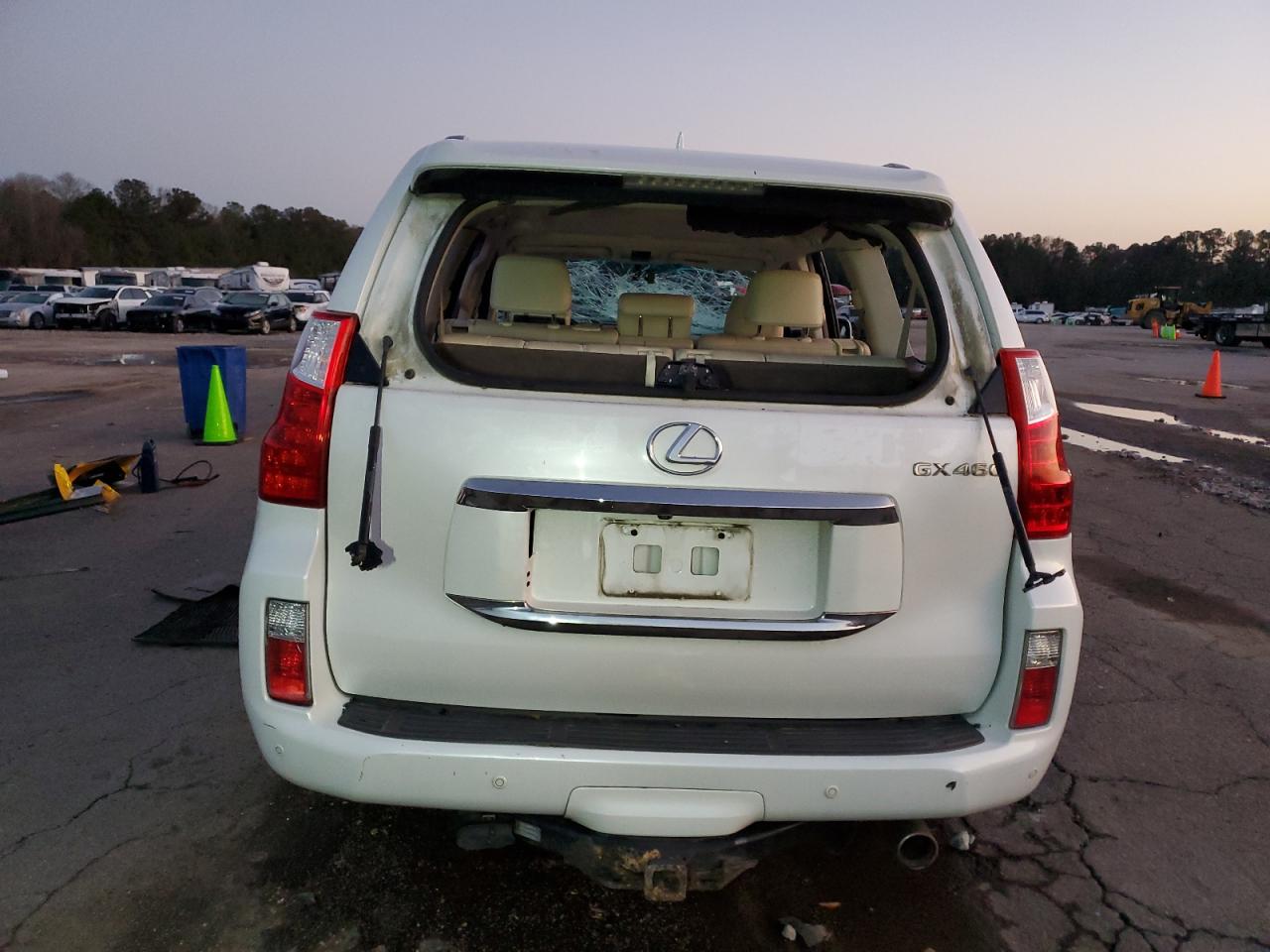 2013 Lexus GX - Image 6