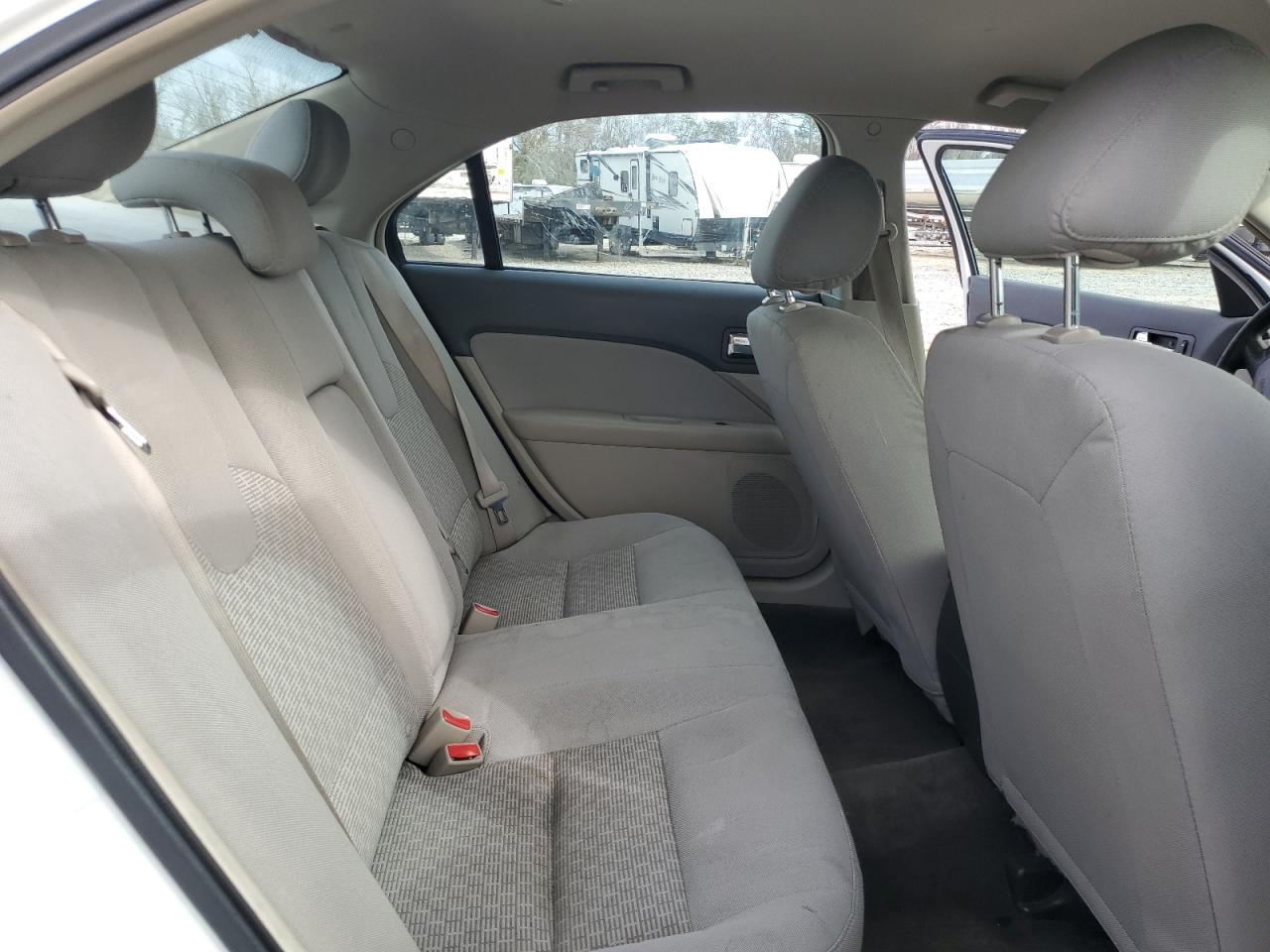 2011 Ford Fusion - Image 11