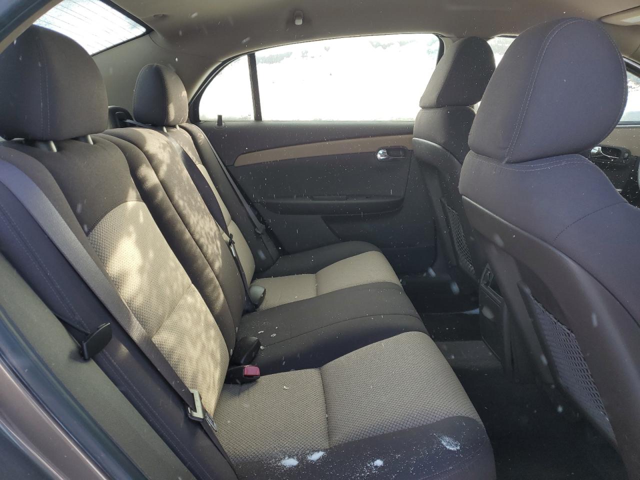 2012 Chevrolet Malibu - Image 10