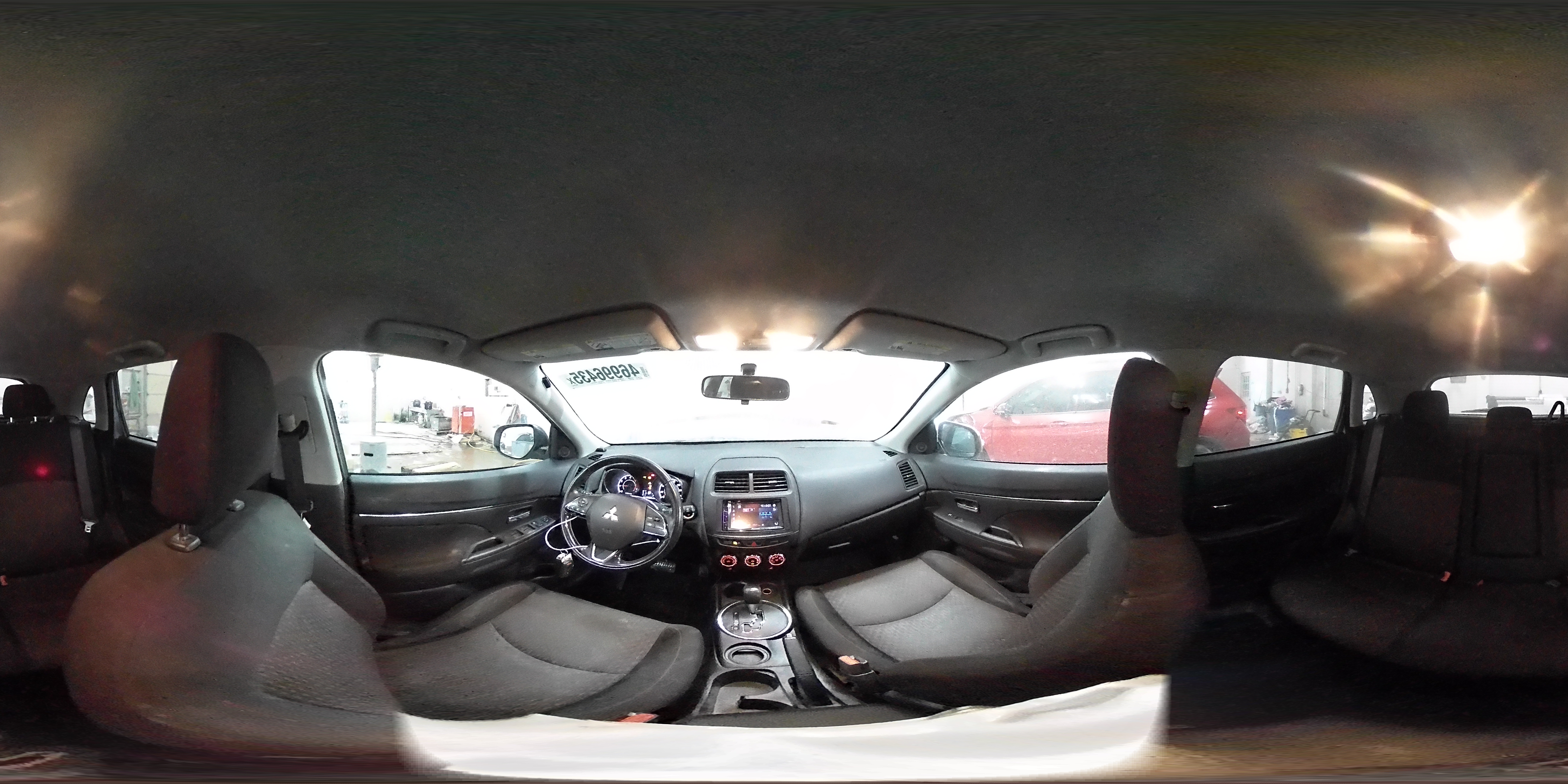 2017 Mitsubishi Outlander - Image 16