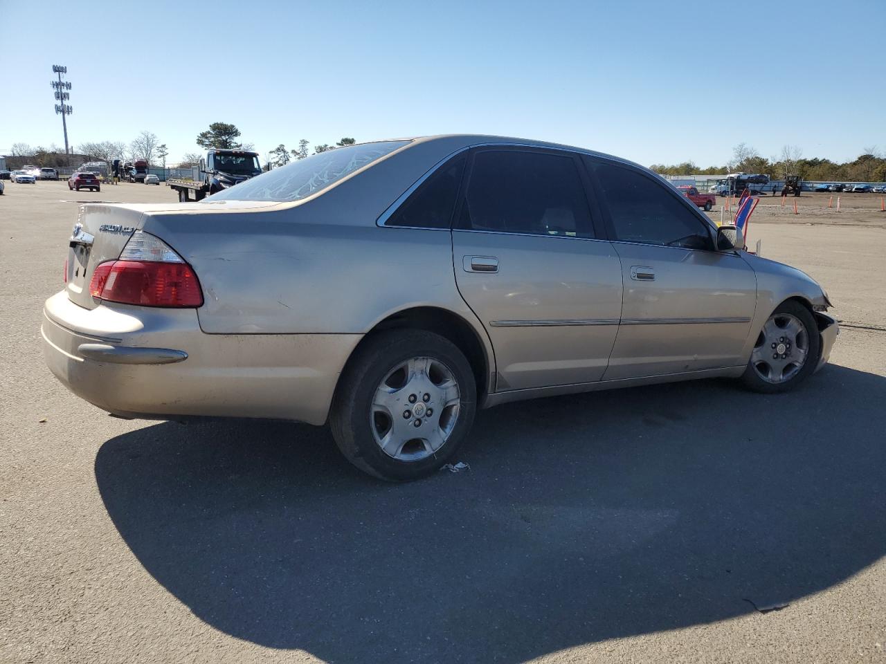 2003 Toyota Avalon - Image 3