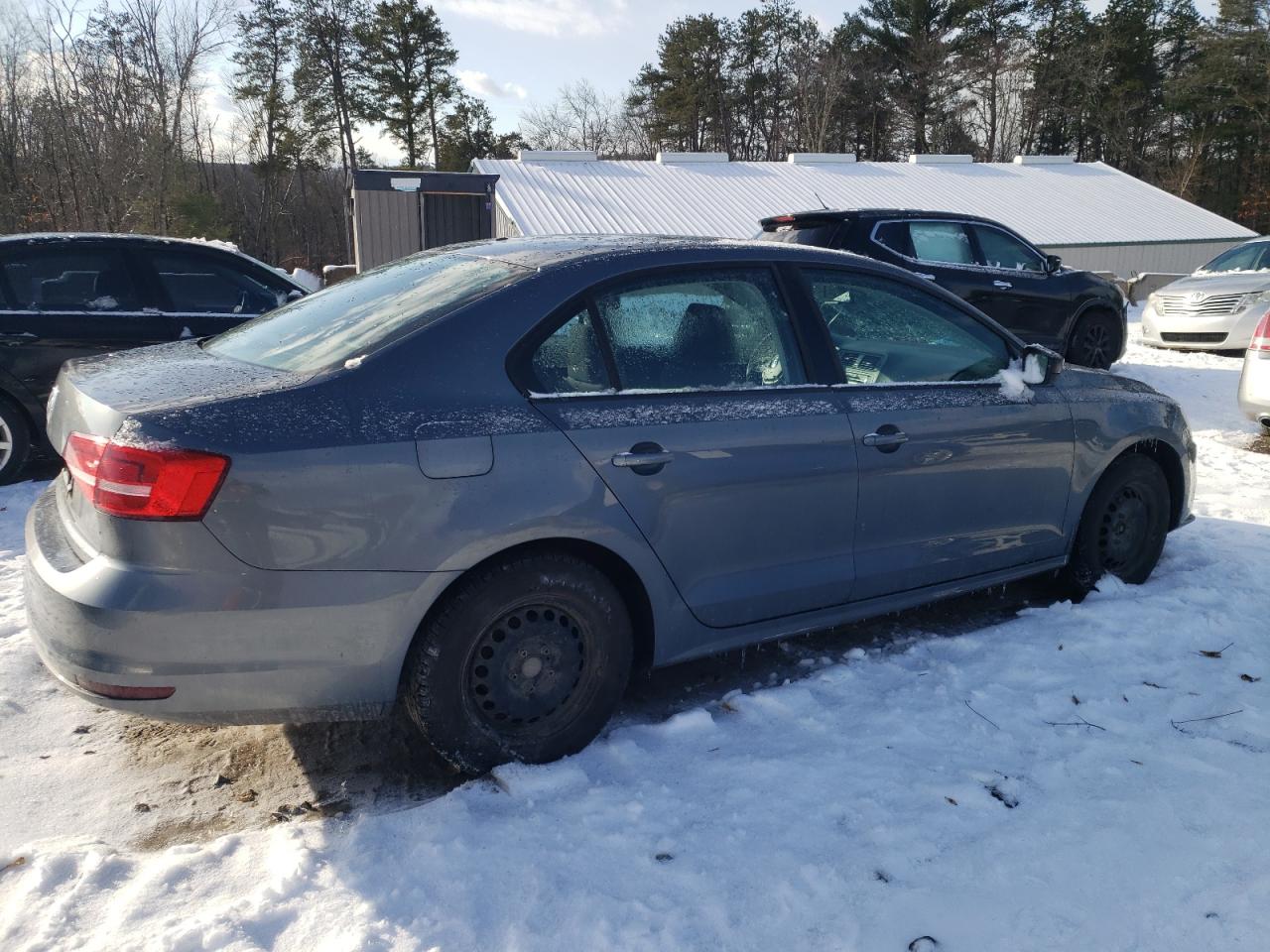 2015 Volkswagen Jetta - Image 3
