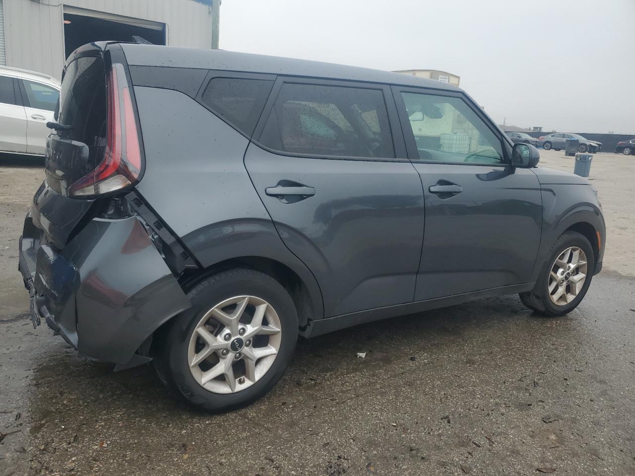 2023 Kia Soul - Image 3