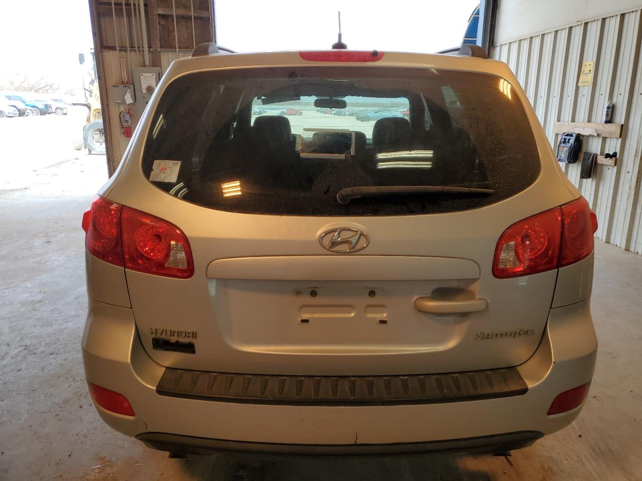 2009 Hyundai Santa Fe - Image 6