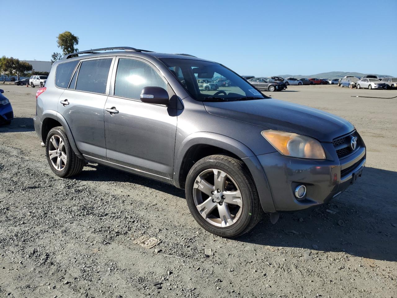 2010 Toyota RAV 4 - Image 4