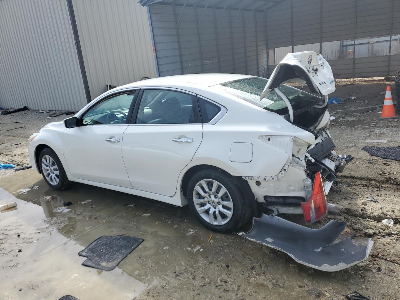 2013 Nissan Altima - Image 2