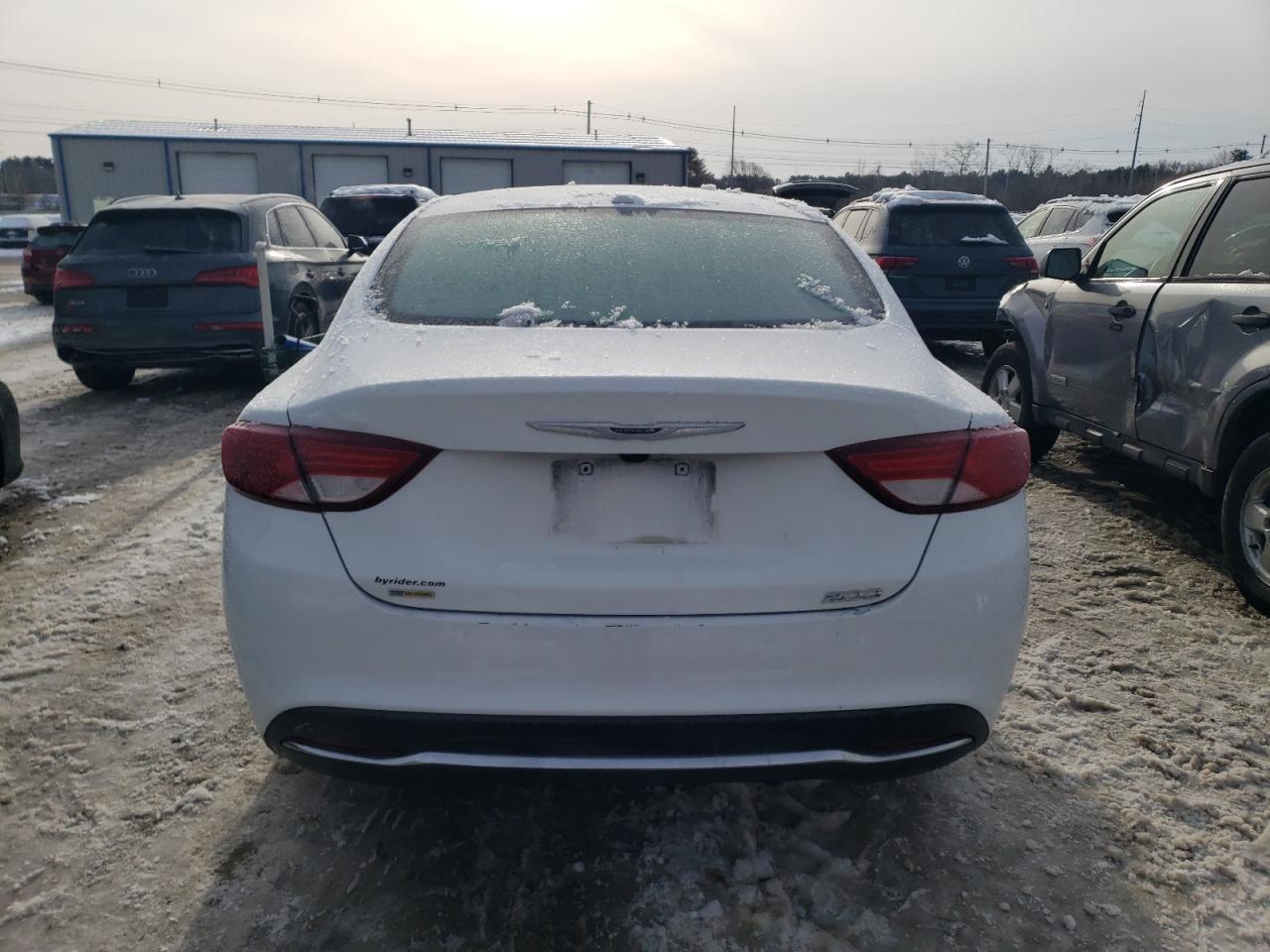 2016 Chrysler 200 - Image 6