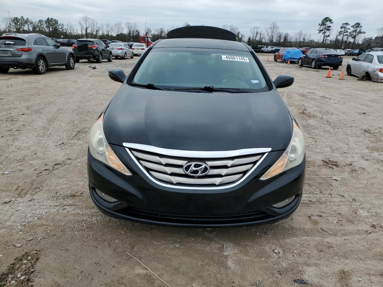 2011 Hyundai Sonata - Image 5