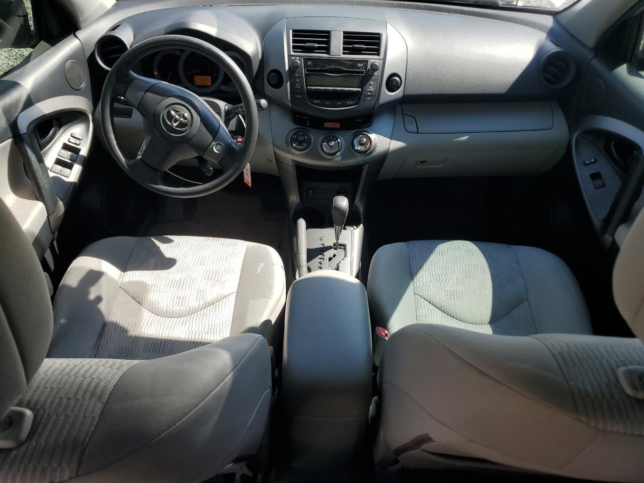 2011 Toyota RAV 4 - Image 8