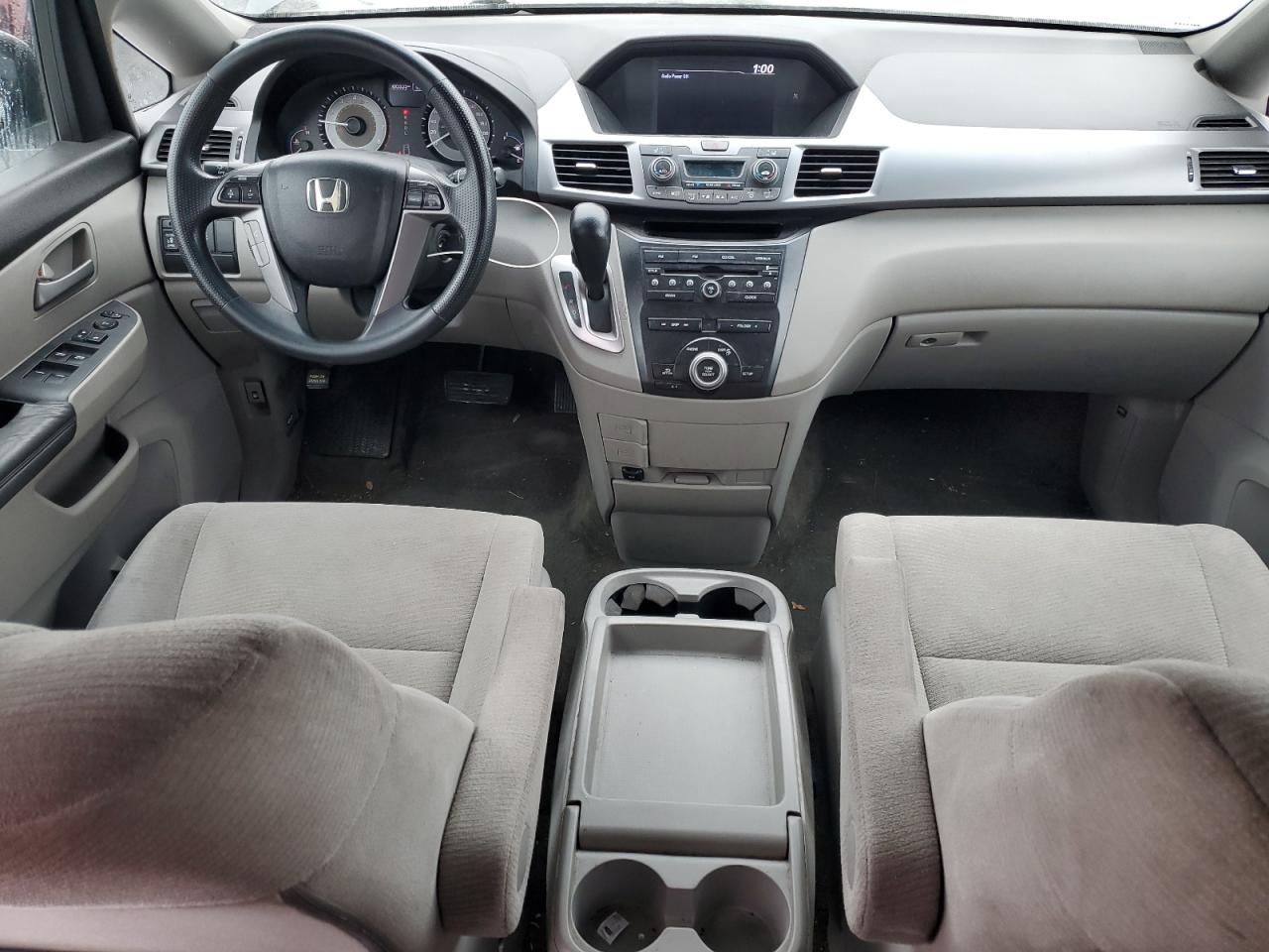 2012 Honda Odyssey - Image 8