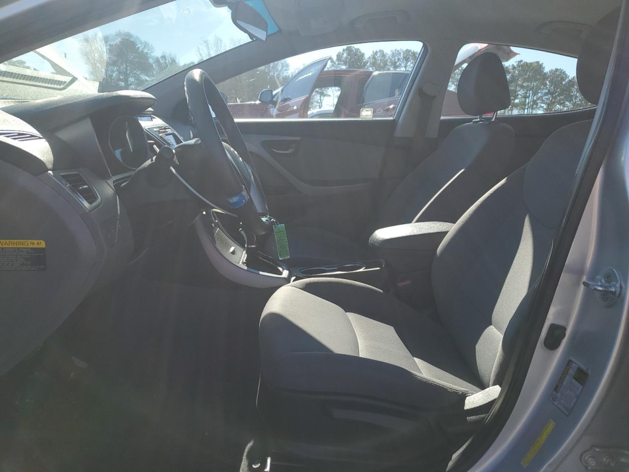 2016 Hyundai Elantra - Image 7