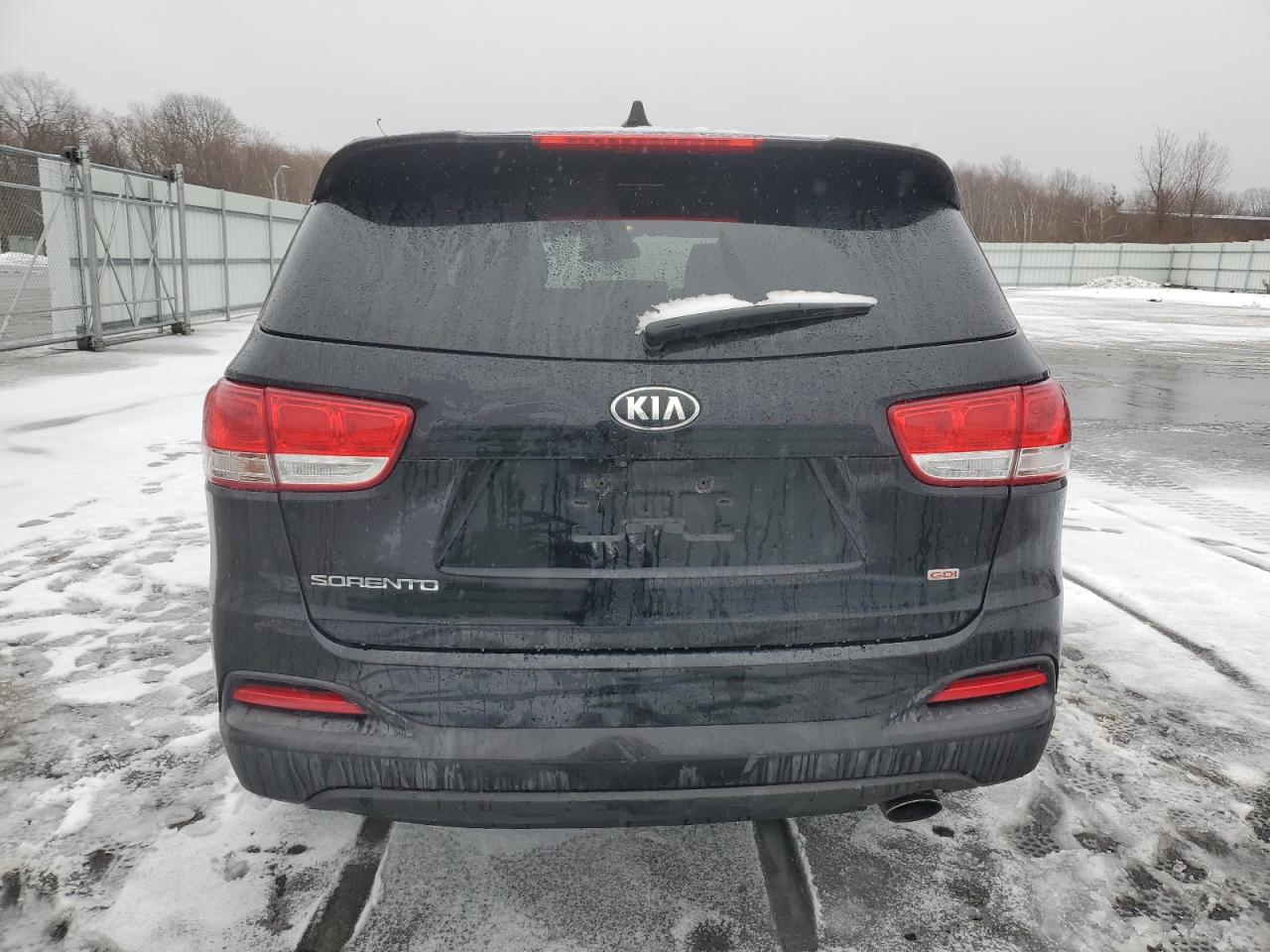 2016 Kia Sorento - Image 6