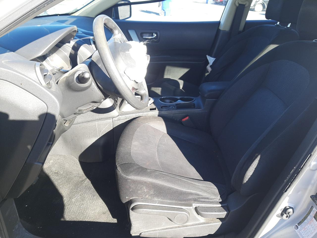 2013 Nissan Rogue - Image 7
