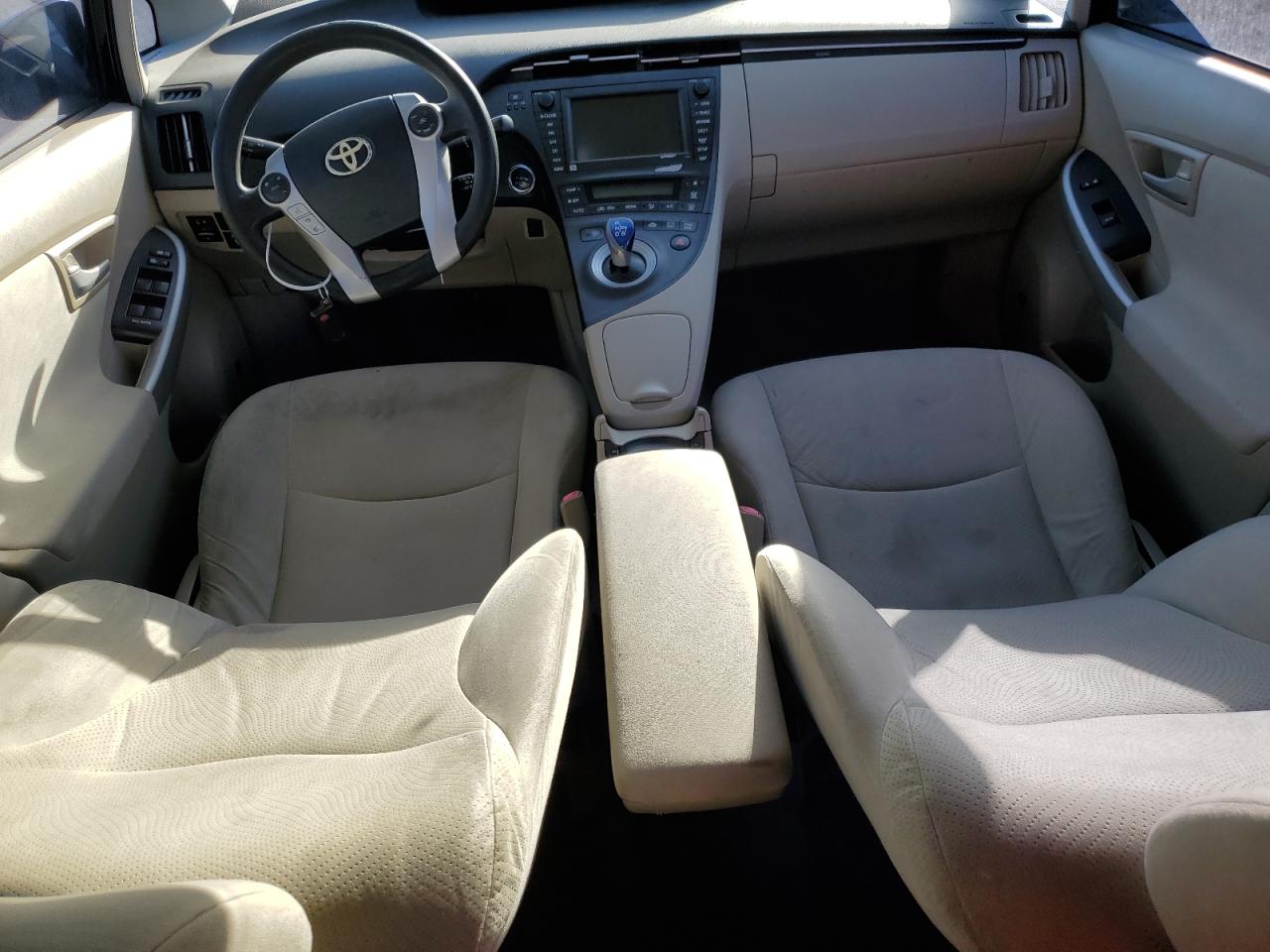2011 Toyota Prius - Image 8