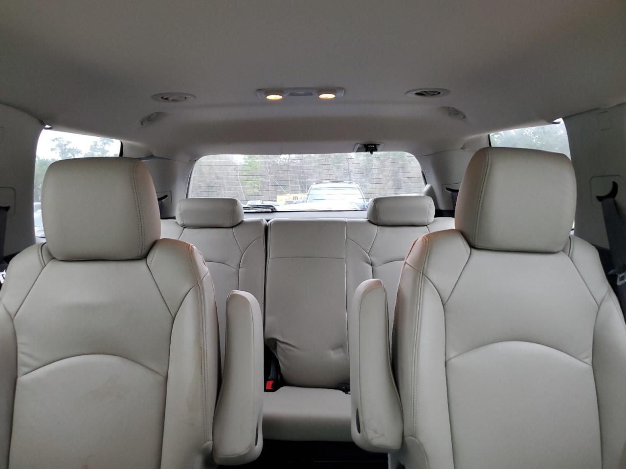 2012 GMC Acadia - Image 10