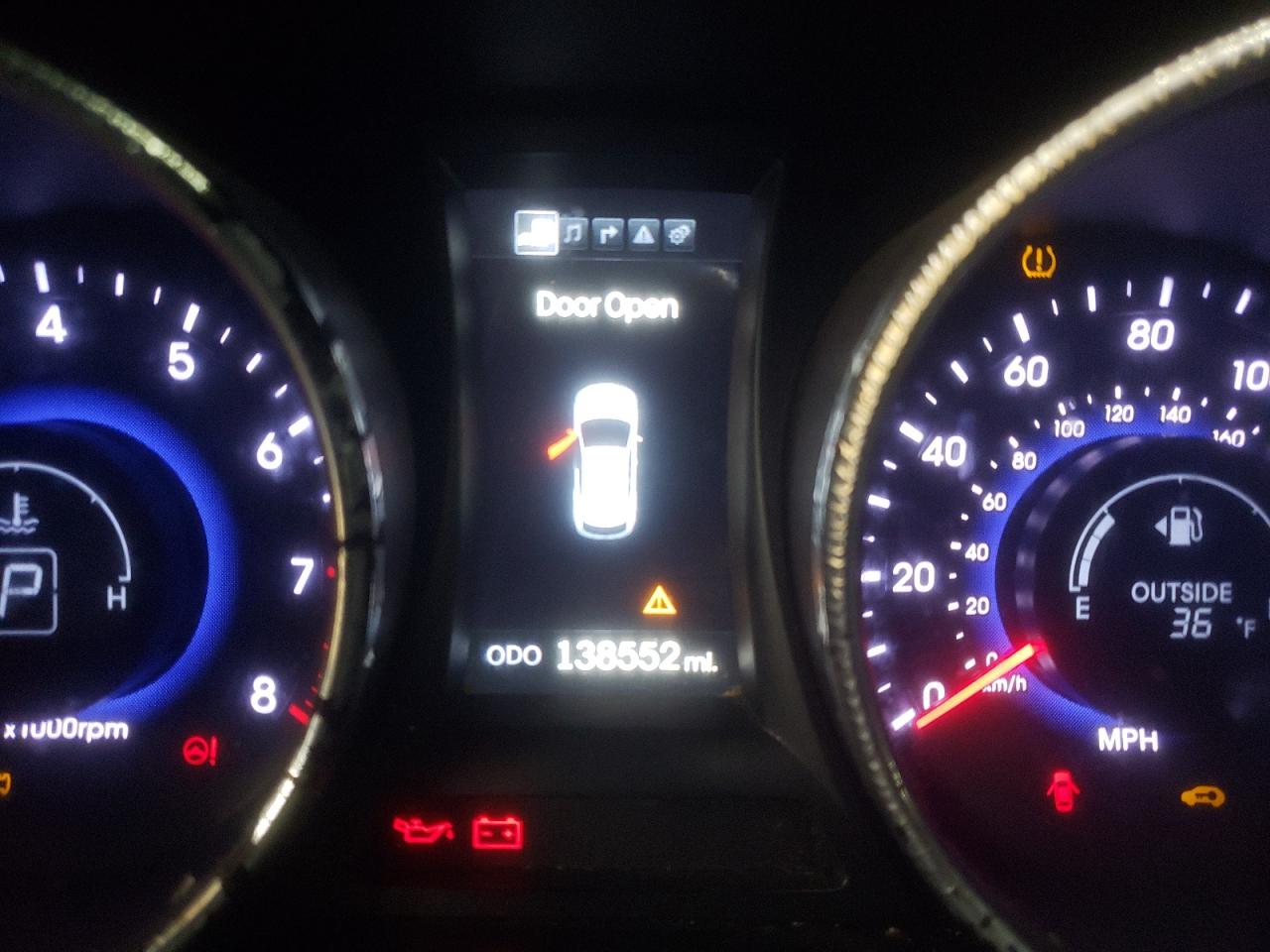 2014 Hyundai Santa Fe - Image 9