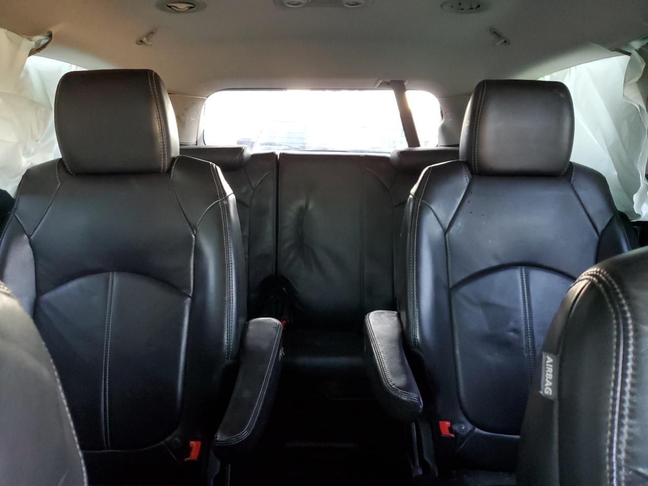 2014 Chevrolet Traverse - Image 10