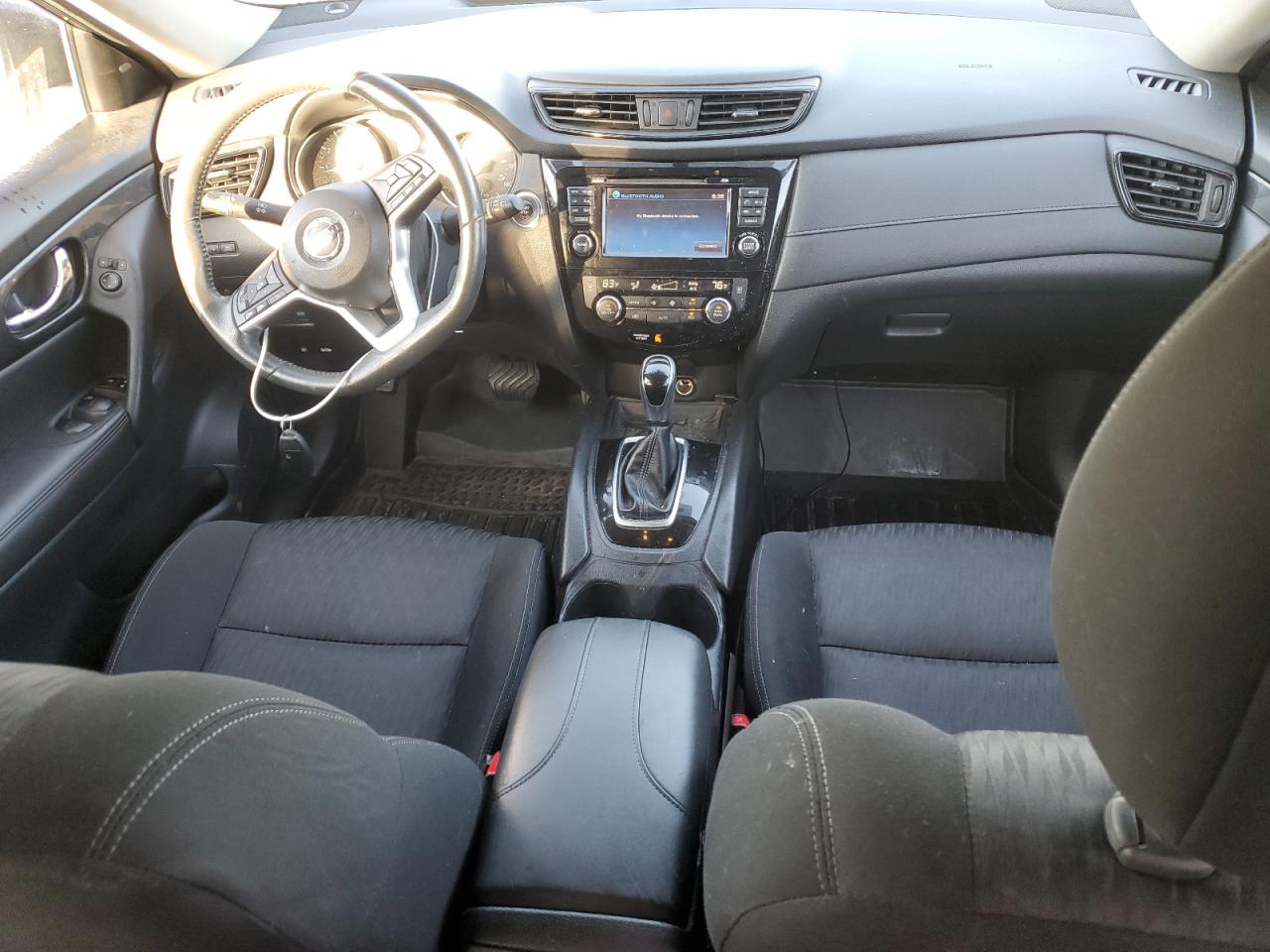 2017 Nissan Rogue - Image 8