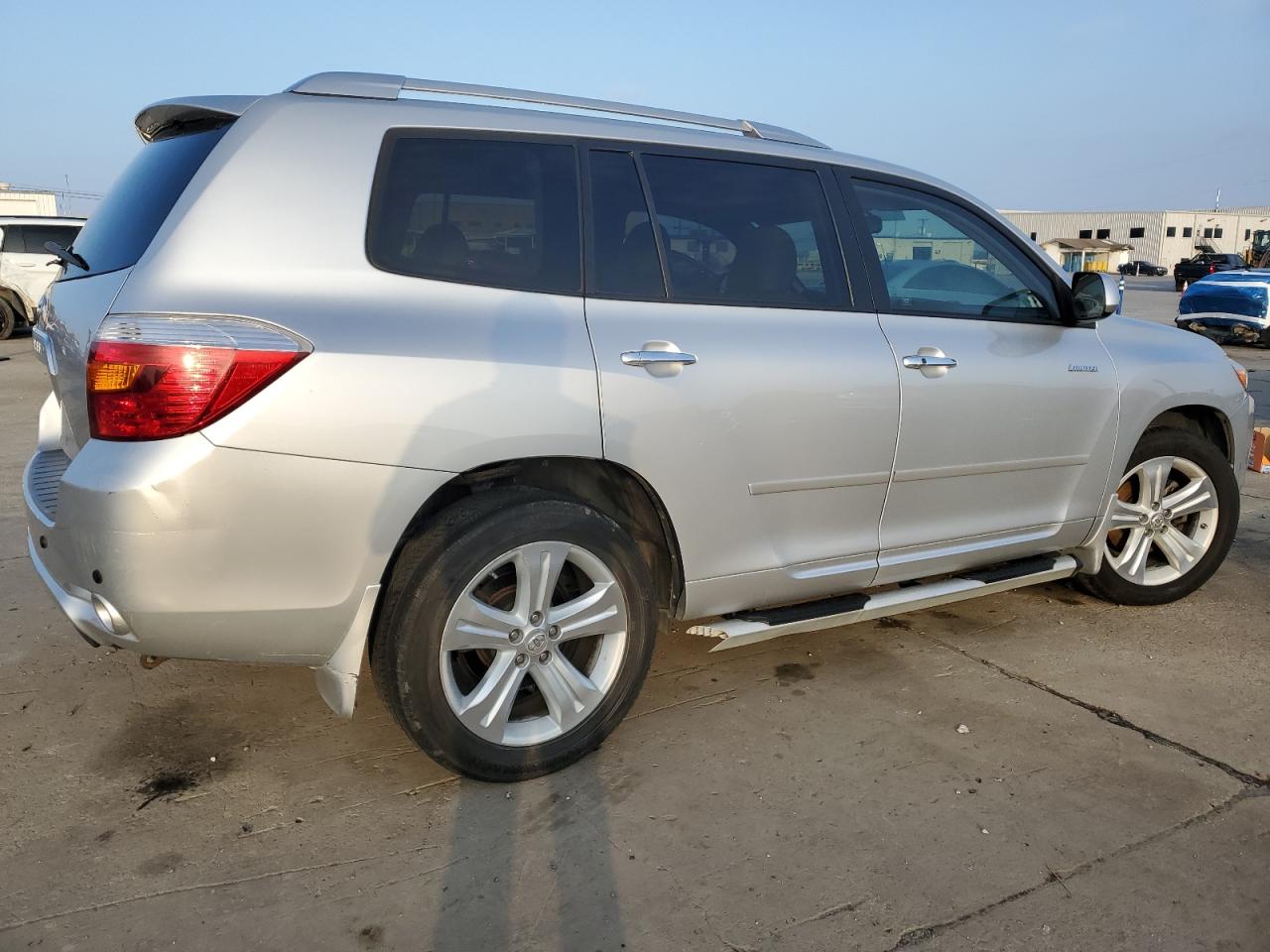 2010 Toyota Highlander - Image 3