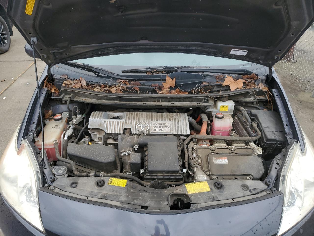 2014 Toyota Prius - Image 11