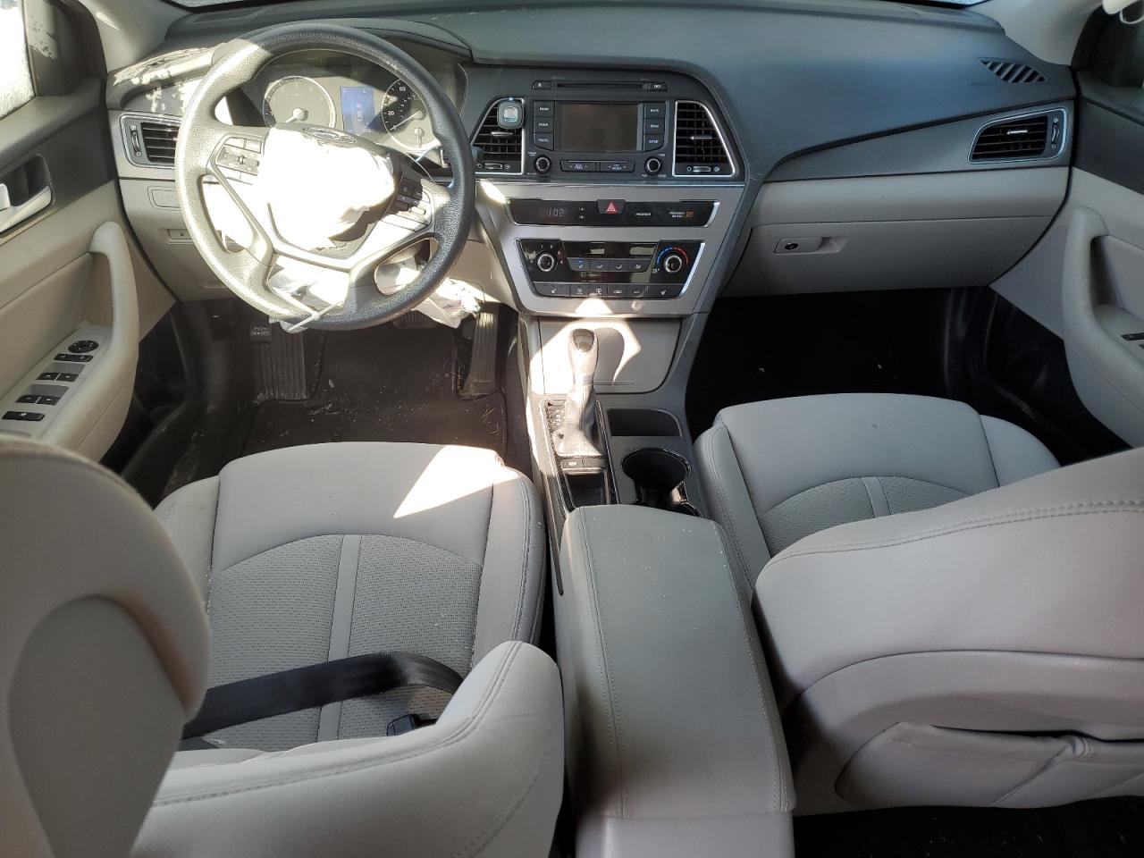 2015 Hyundai Sonata - Image 8