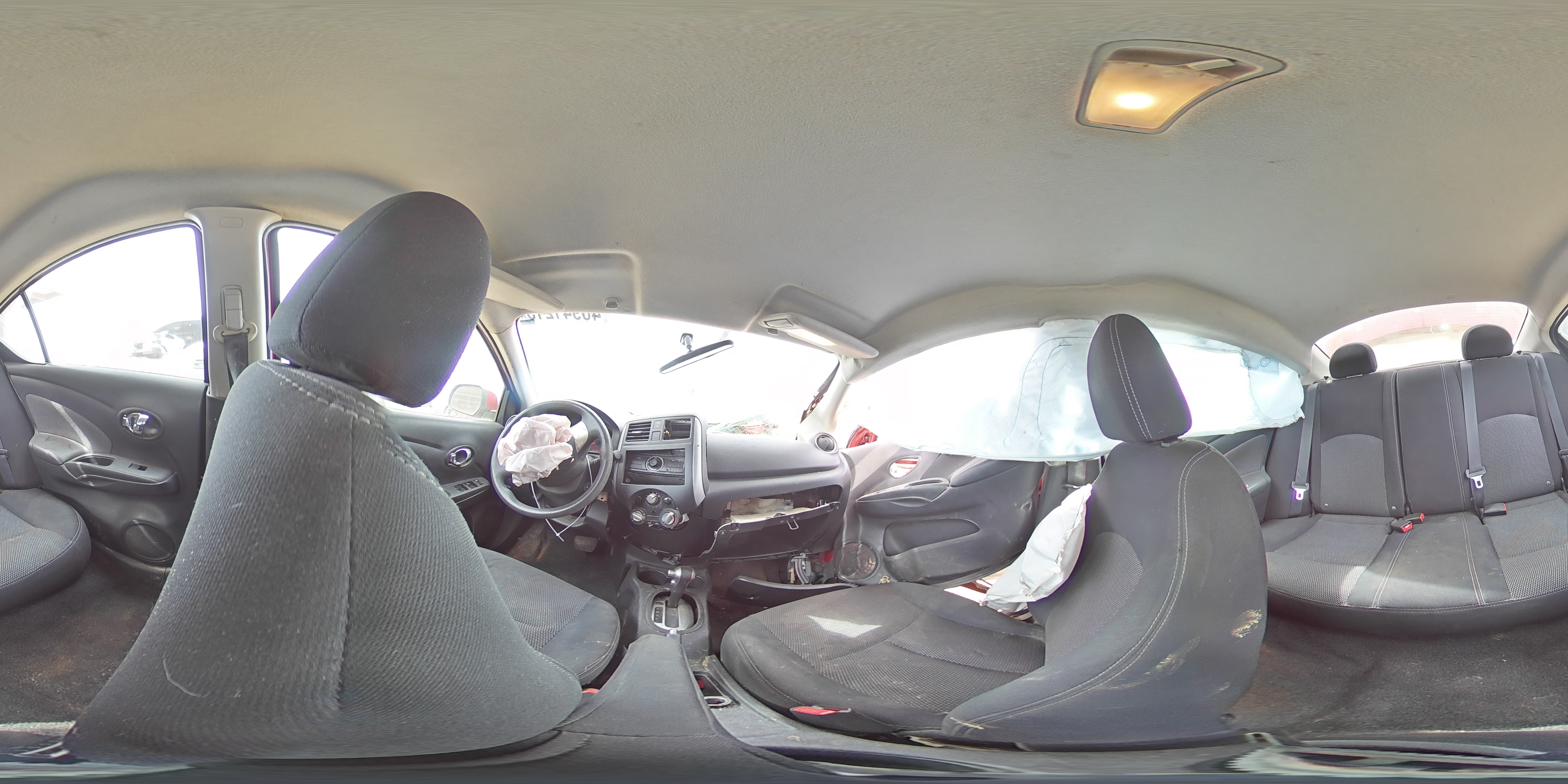 2014 Nissan Versa - Image 15