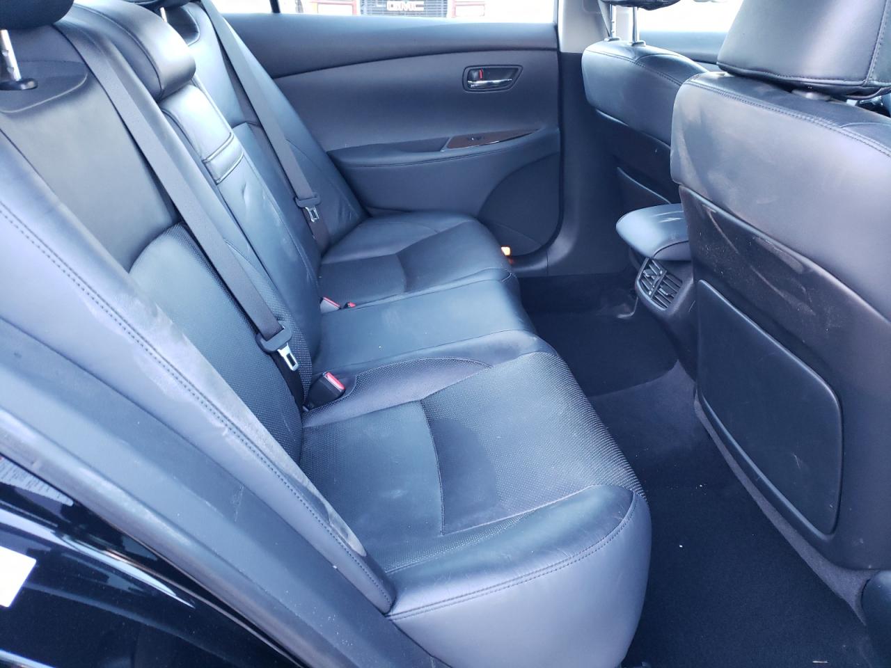 2012 Lexus ES - Image 10