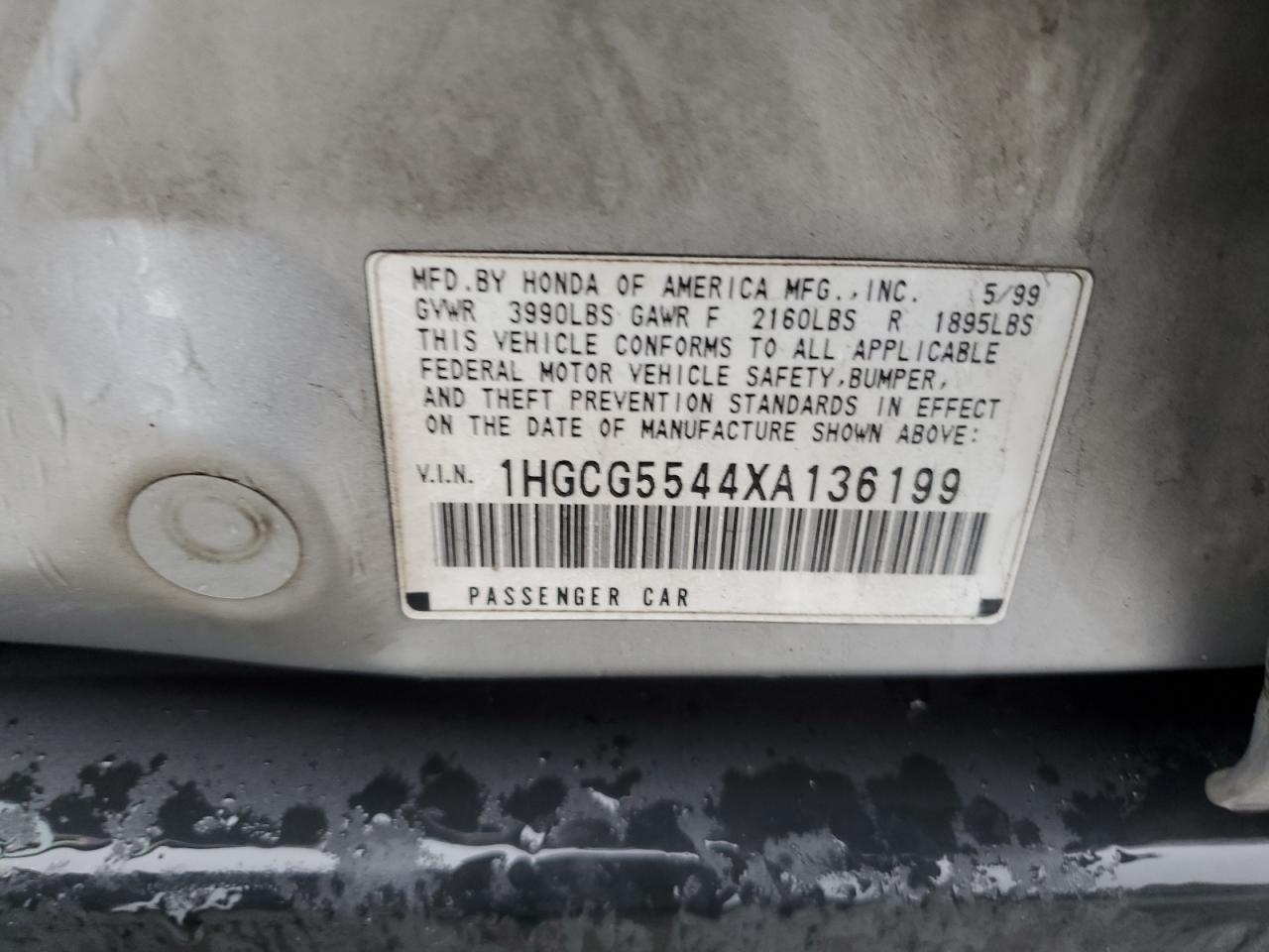 1999 Honda Accord - Image 13