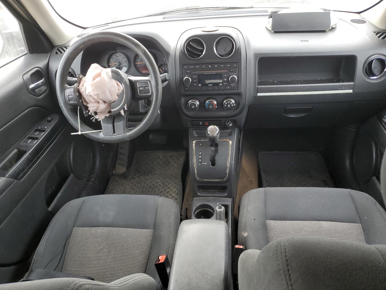 2014 Jeep Liberty (Patriot) - Image 8