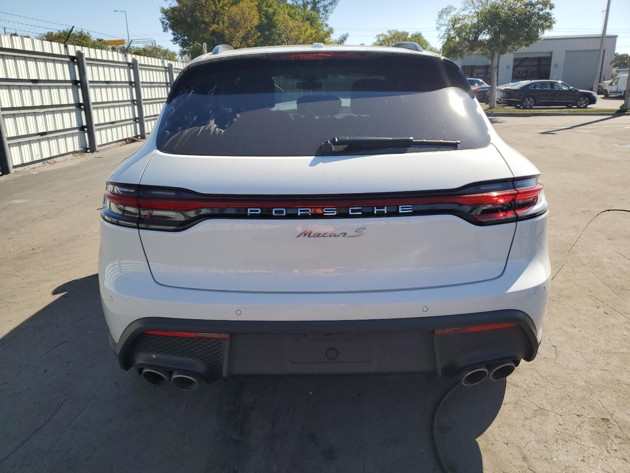 2024 Porsche Macan - Image 6