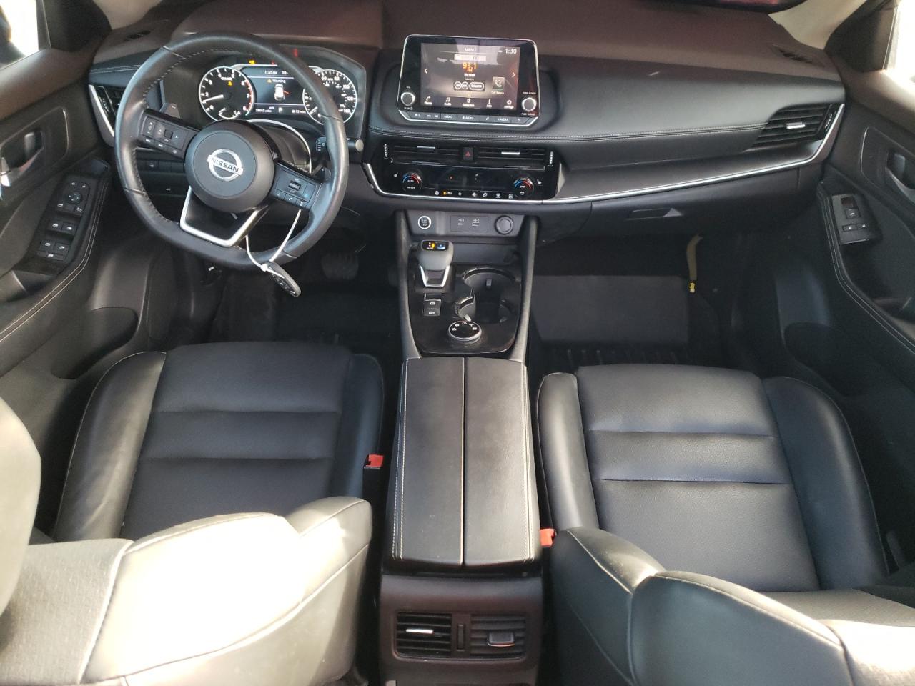 2021 Nissan Rogue - Image 8