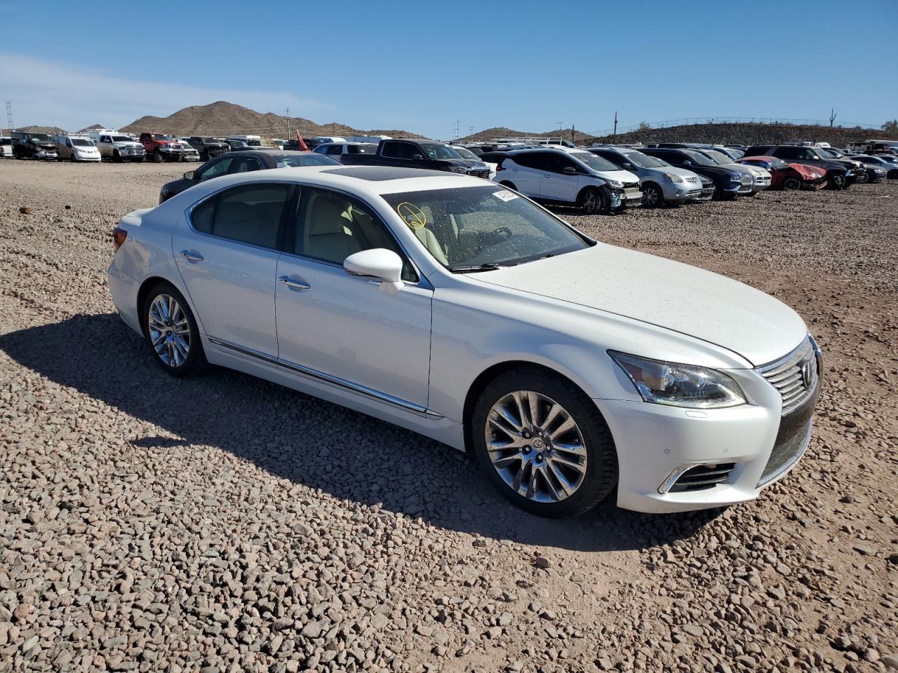 2015 Lexus LS - Image 4