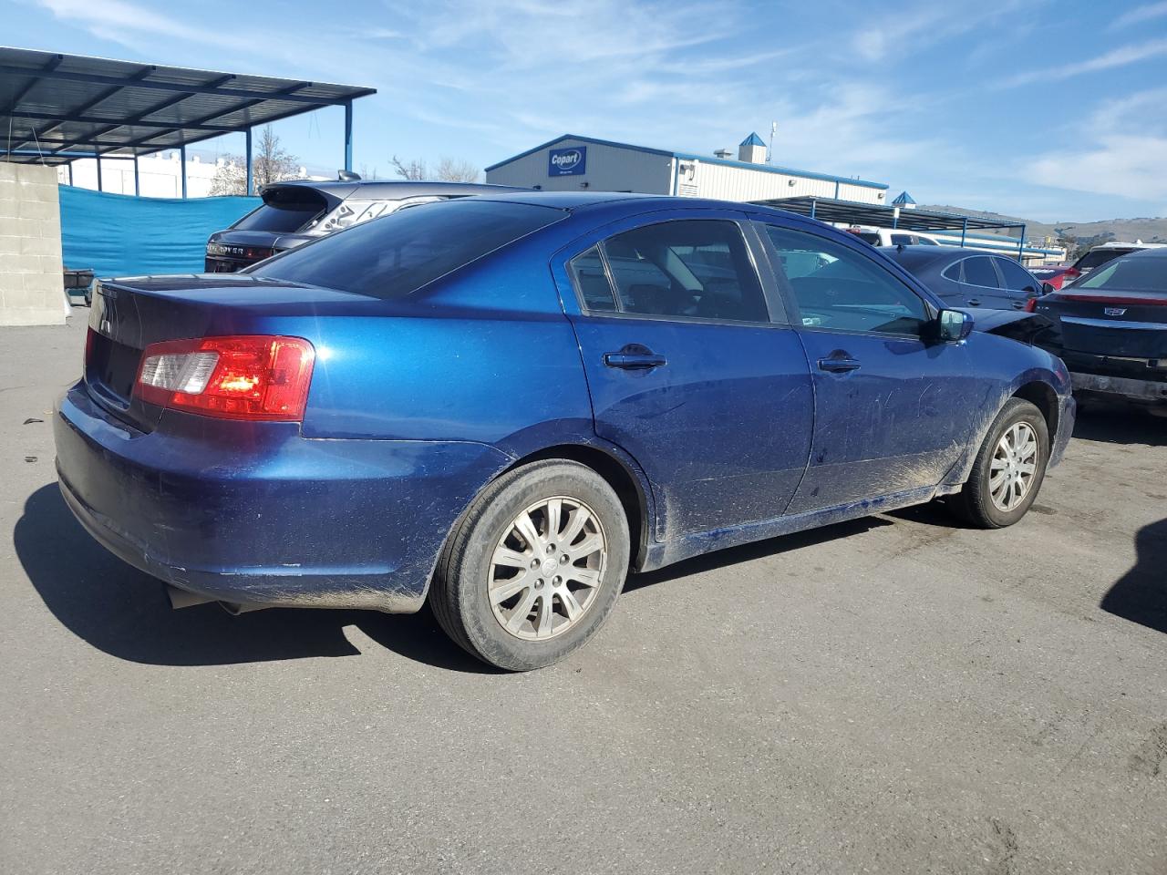 2009 Mitsubishi Galant - Image 3