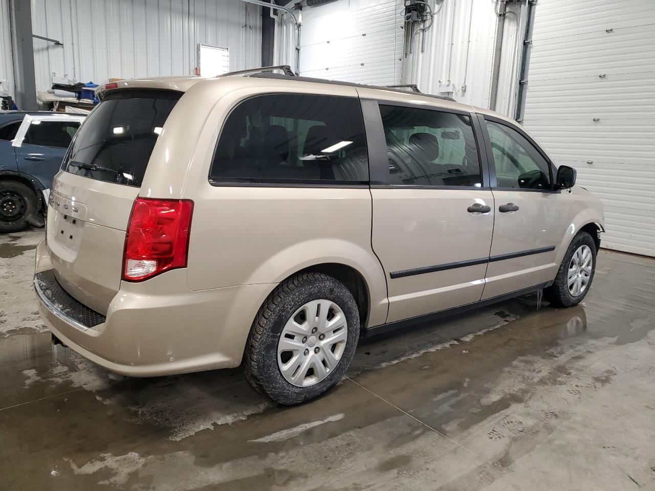 2015 Dodge Caravan - Image 3