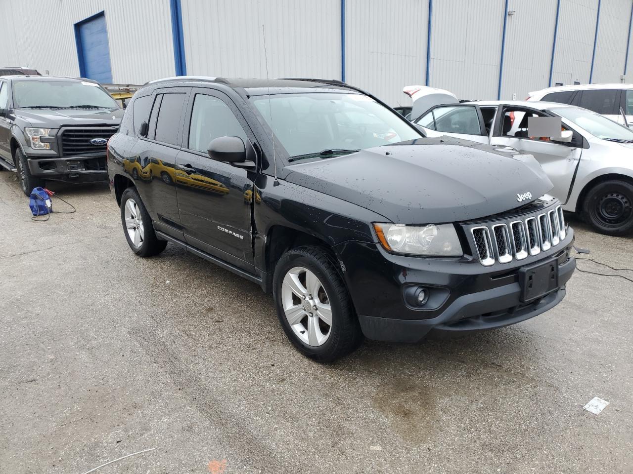 2016 Jeep Compass - Image 4
