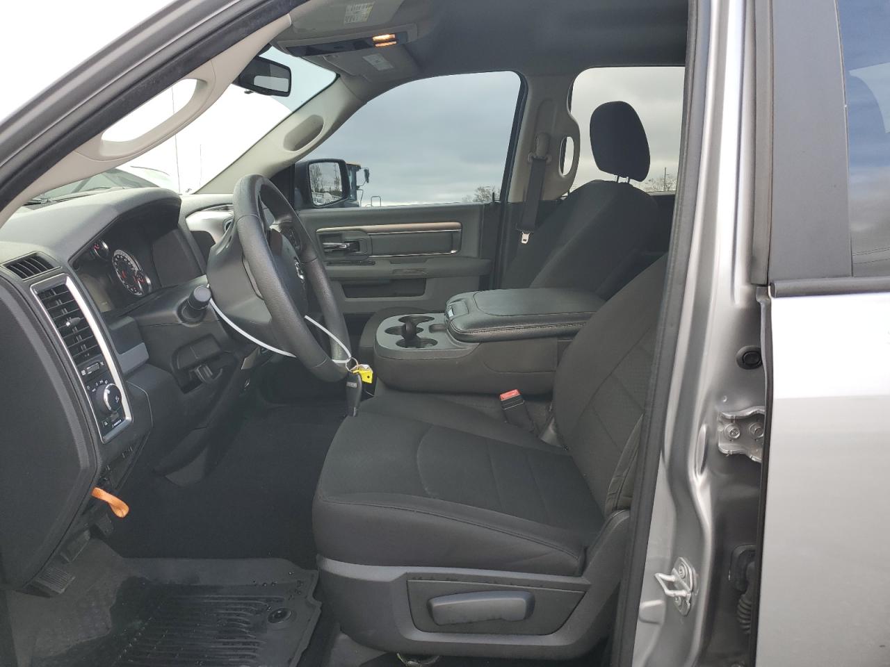 2020 RAM 1500 - Image 7