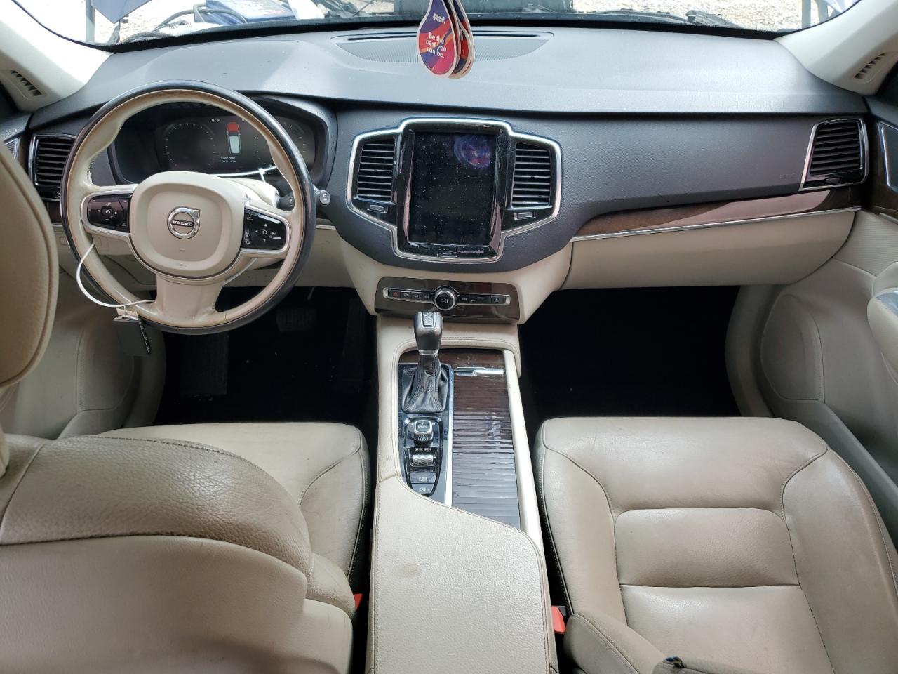 2016 Volvo XC90 - Image 8