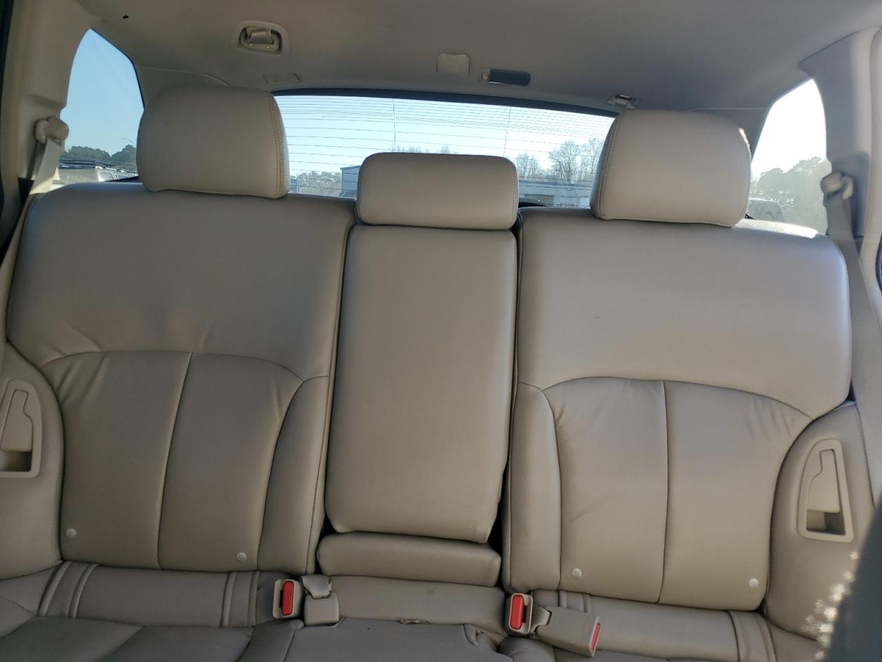 2013 Subaru Outback - Image 10