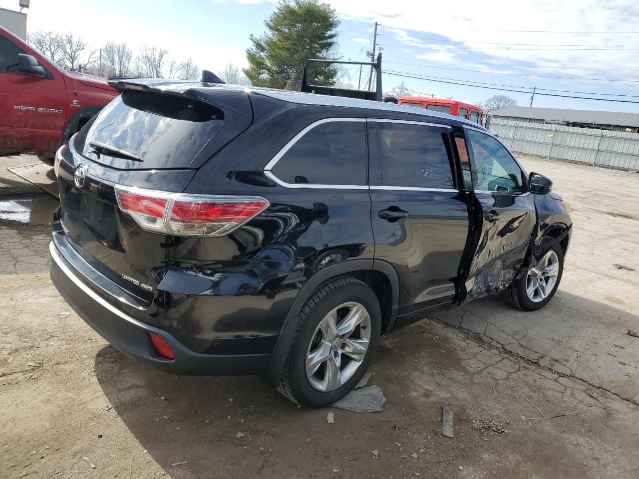 2015 Toyota Highlander - Image 3